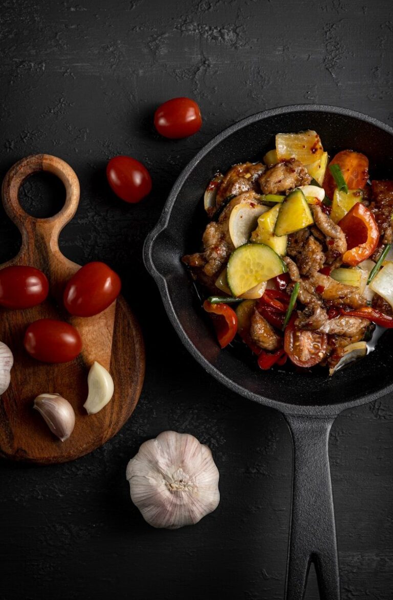 Spicy Chicken & Veggies Stir Fry (Weight Loss Friendly)